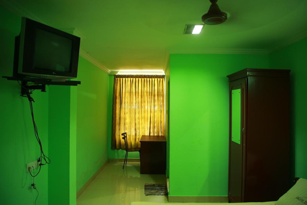 Kalathil Tourist Home Kunnamkulam Exterior foto